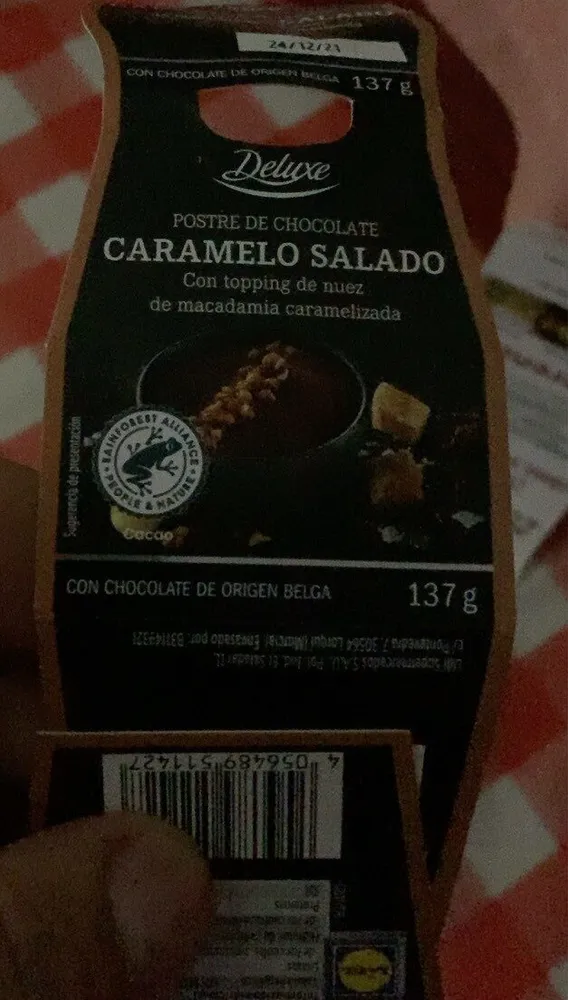 Postre de chicolate con caramelo salado