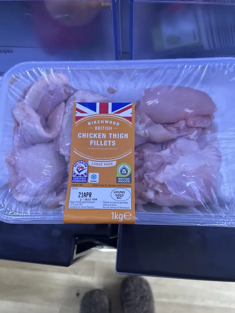 BRITISH CHICKEN THIGH FILLETS
