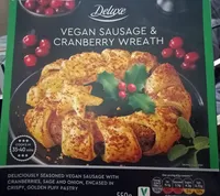 Vegan sausage and cranberry wreath