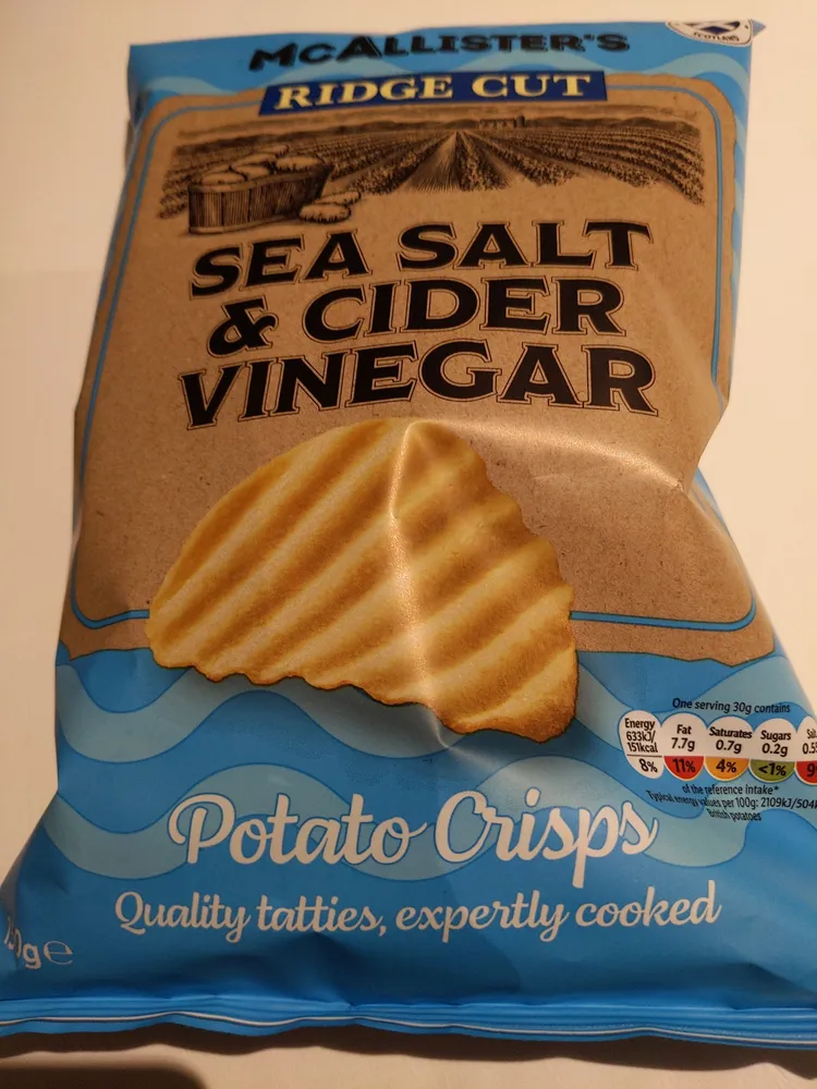 RIDGE CUT SEA SALT & CIDER VINEGAR Potato Crisps