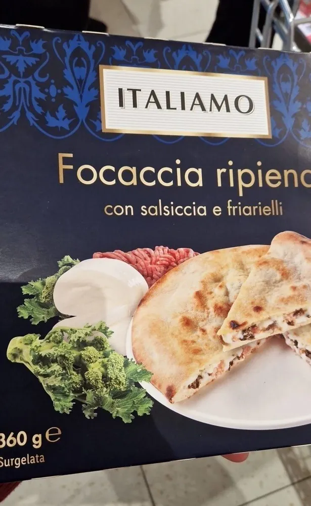 Focaccia ripiena Salsiccia e friarielli
