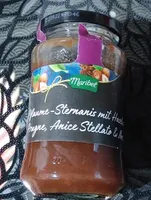 Prugne, anice stellato e nocciole