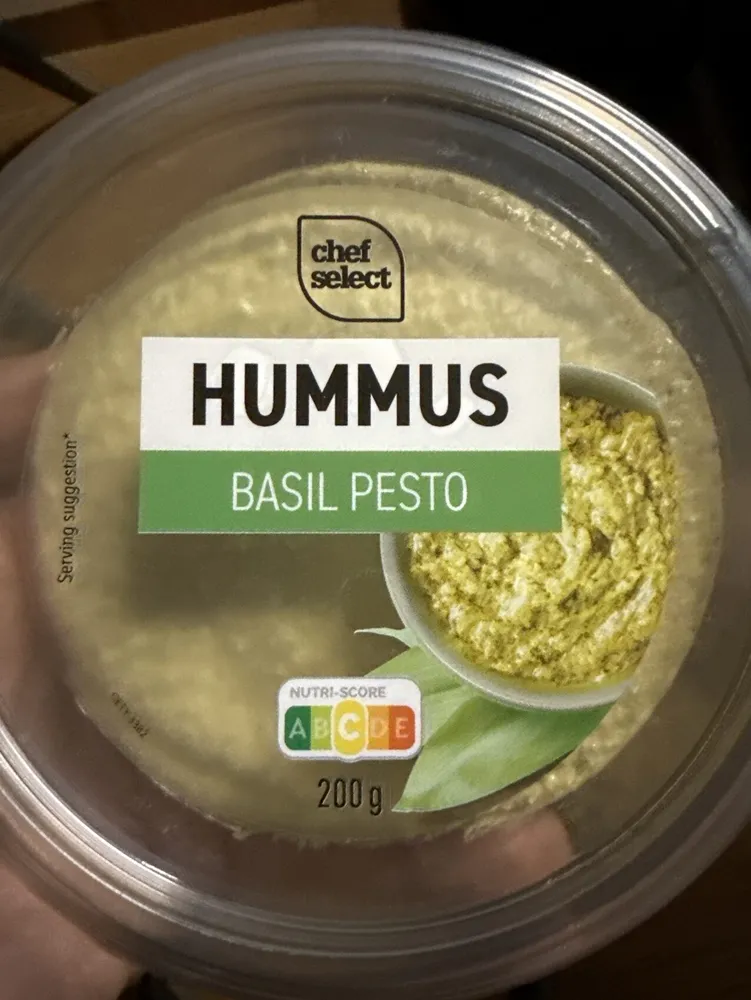 Hummus basil pesto