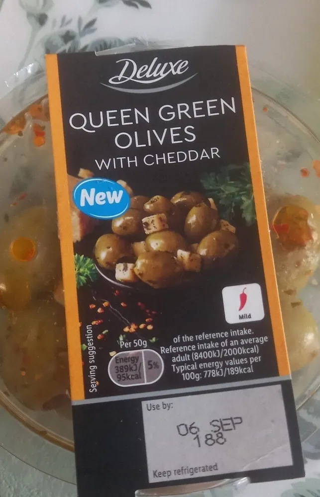 Serving suggest Deluxe QUEEN GREEN OLIVES WITH CHE