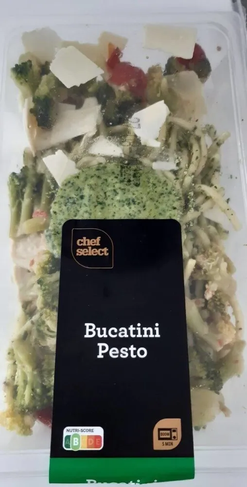 Bucatini Pesto