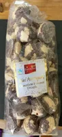Mini meringues chocolate flavour drizzle