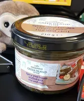 Weinblätter gefüllt mit Reis und Chili