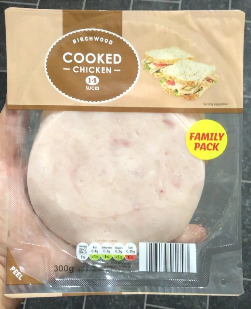 Cooked chicken slices