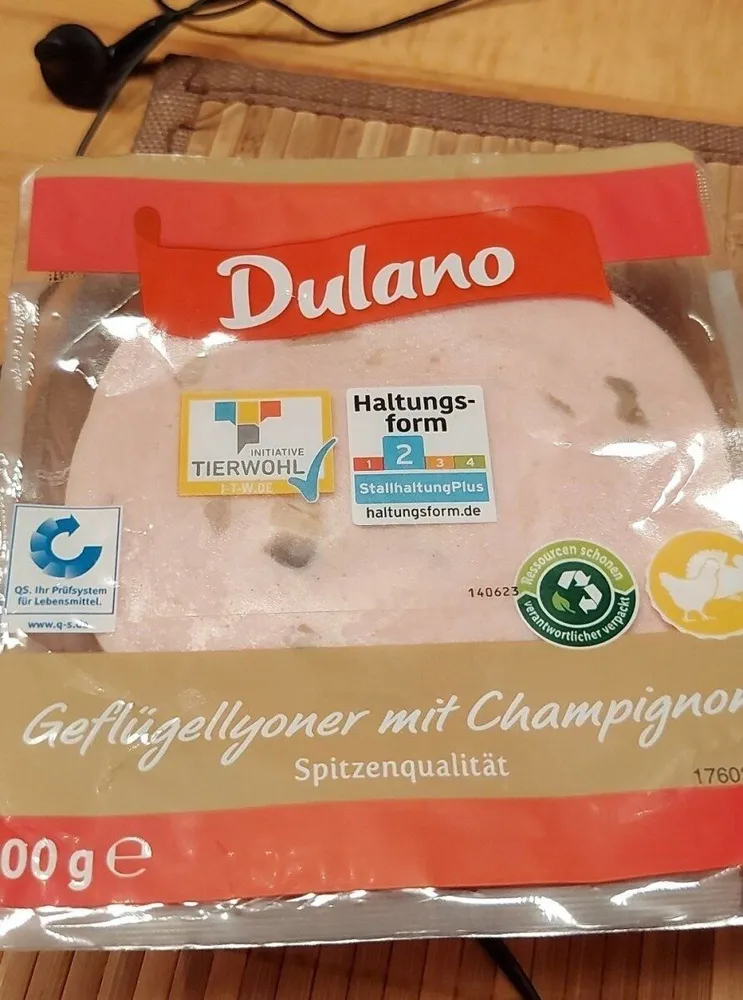 Geflügellyoner mit Champignons