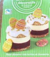 Œufs colorés décoratifs en chocolat blanc