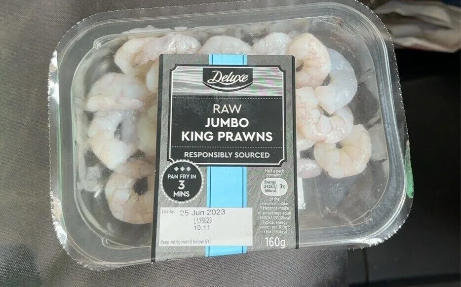 Raw jumbo king prawns