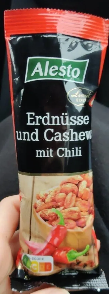 Erdnüsse und Cashews mit Chilli