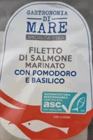 Filetto di salmone marinato con pomodoro e basilico