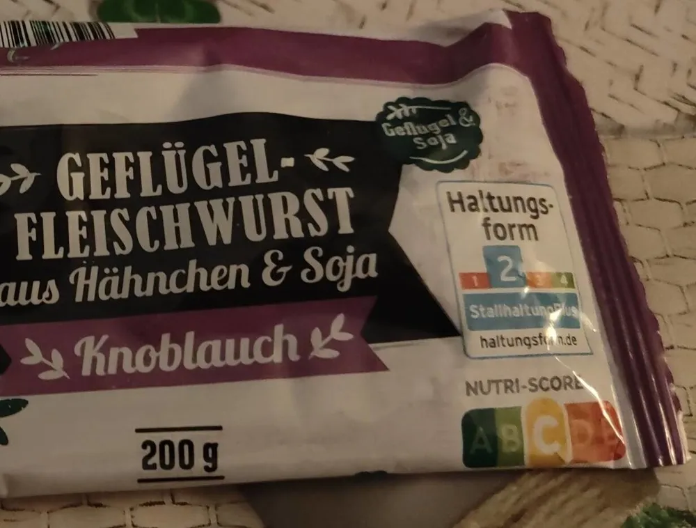 Geflügelfleischwurst aus Hähnchen und Soja