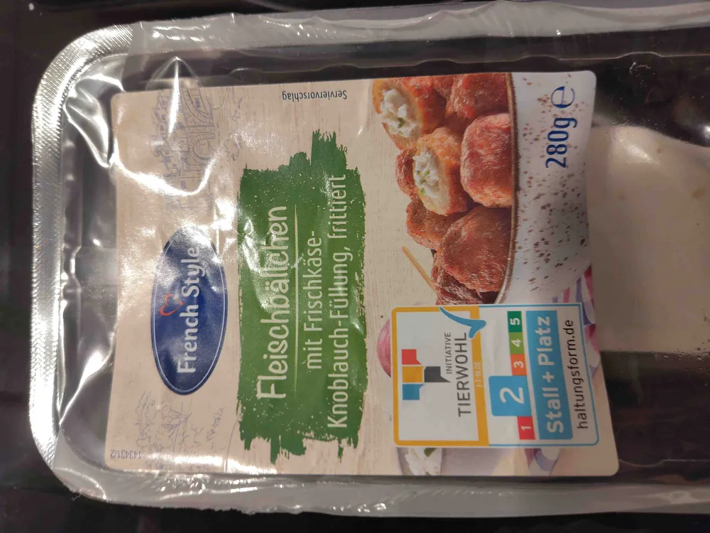 Fleischbällchen mit Frischkäse-Knoblauch-Füllung, fritiert