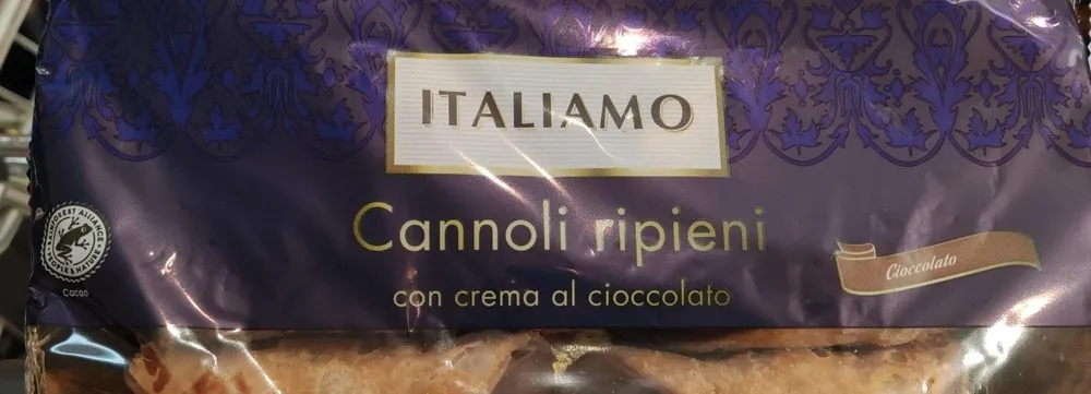 Cannoli ripieni al cioccolato