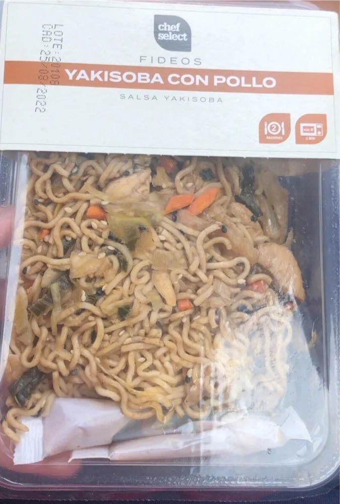 Yakisoba con pollo