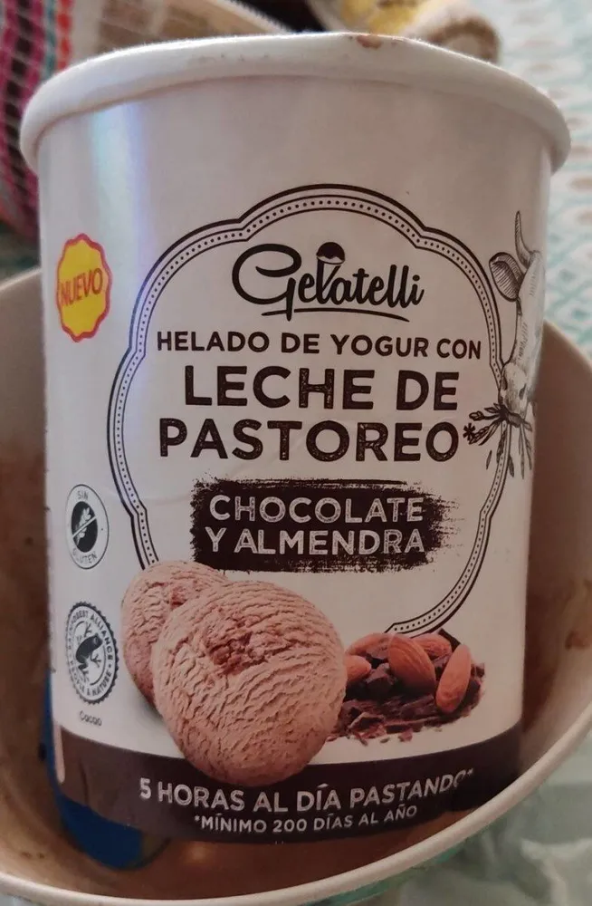 Helado de yogur con leche de pastoreo