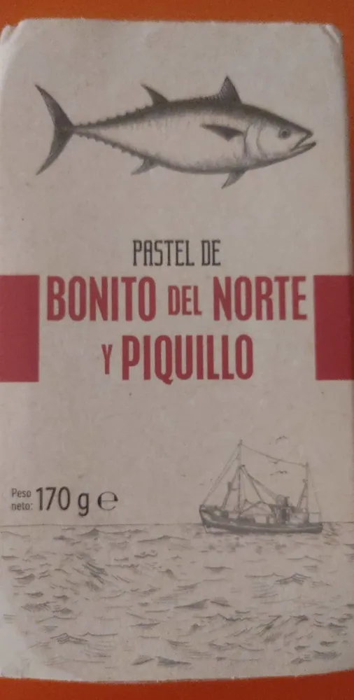 Pastel de bonito del norte y piquillo