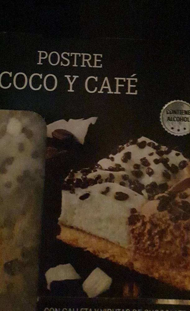 Postre coco y café