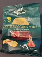 KETTLE COOKED CHIPS Salt & Vinegar Flavour