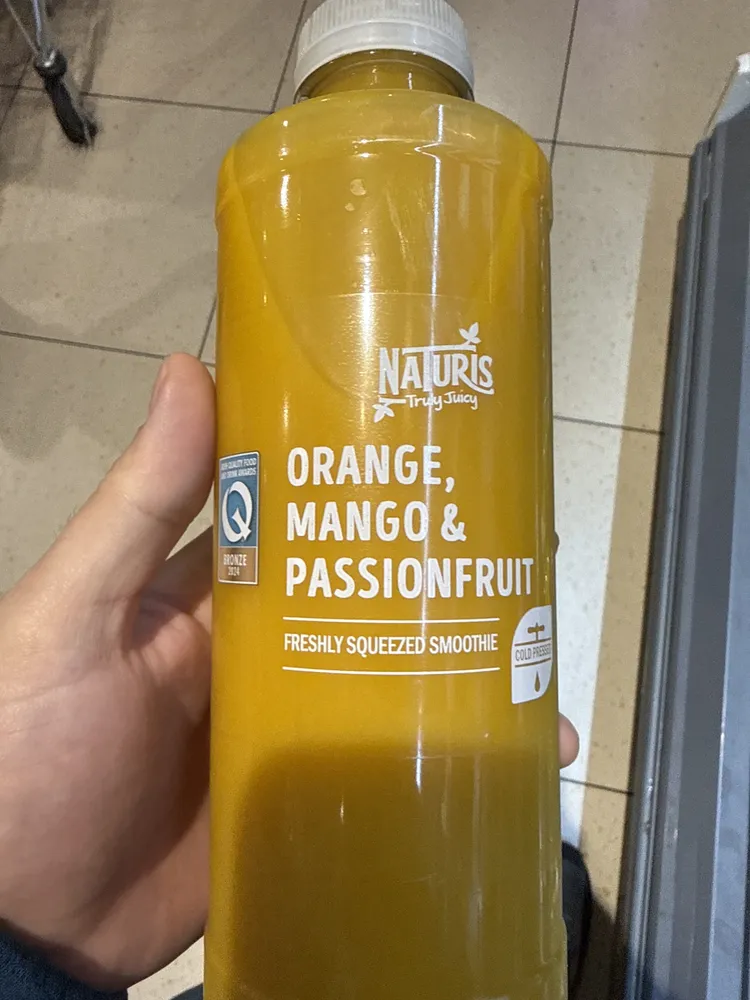 Smoothie sinaasappel mango passievrucht