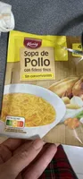 Sopa de pollo con fideos finos