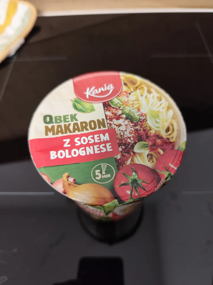 QBEK MAKARON Z SOSEM BOLOGNESE
