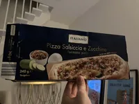 Pizza Salsiccia e Zucchine - Italiamo - Italiamo - Italiamo - Italiamo