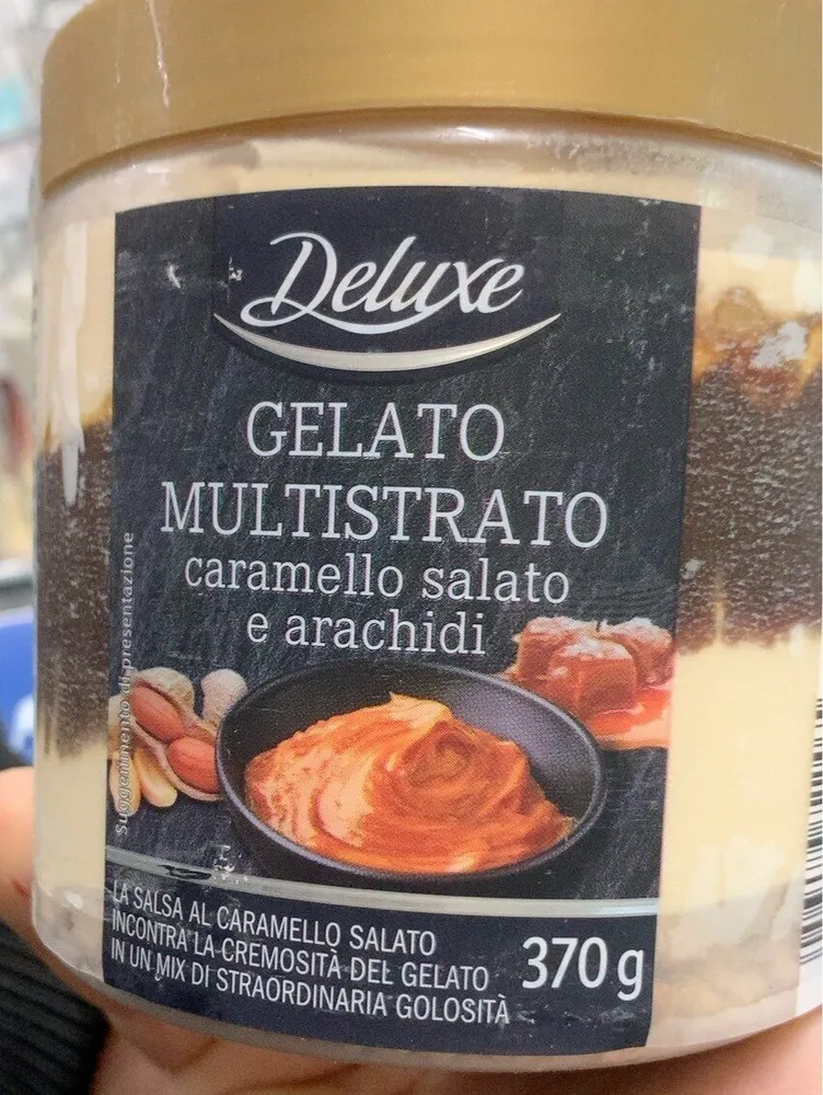 Gelato multistrato caramello salato e arachidi