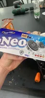 Cocoa sandwich biscuits with vanilla flavoured crème filling