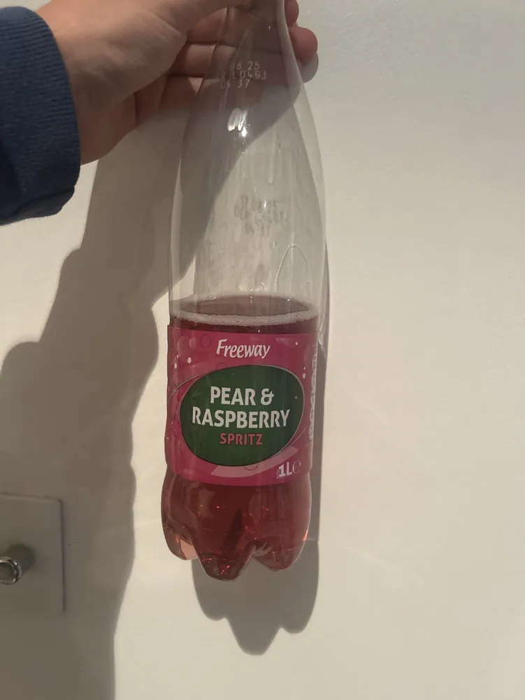 pear and raspberry spritz