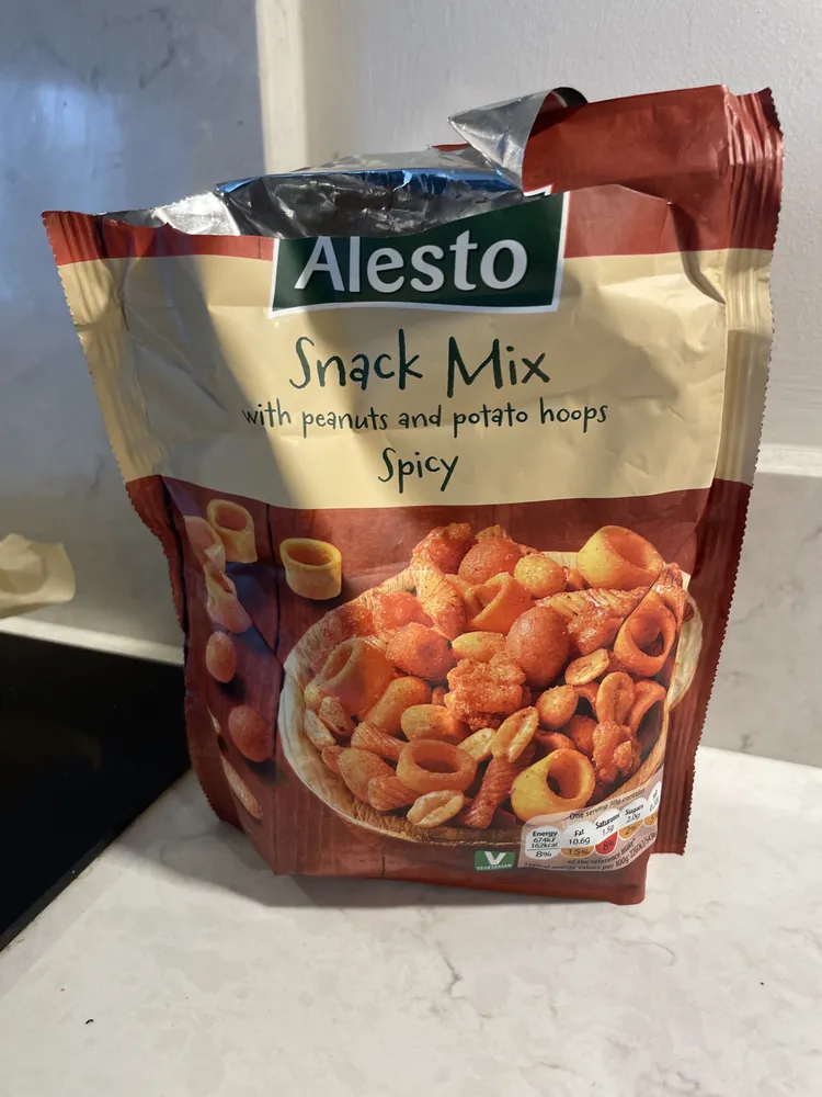 Snack mix spicy