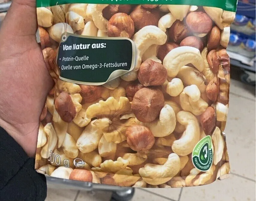 Nuts royal