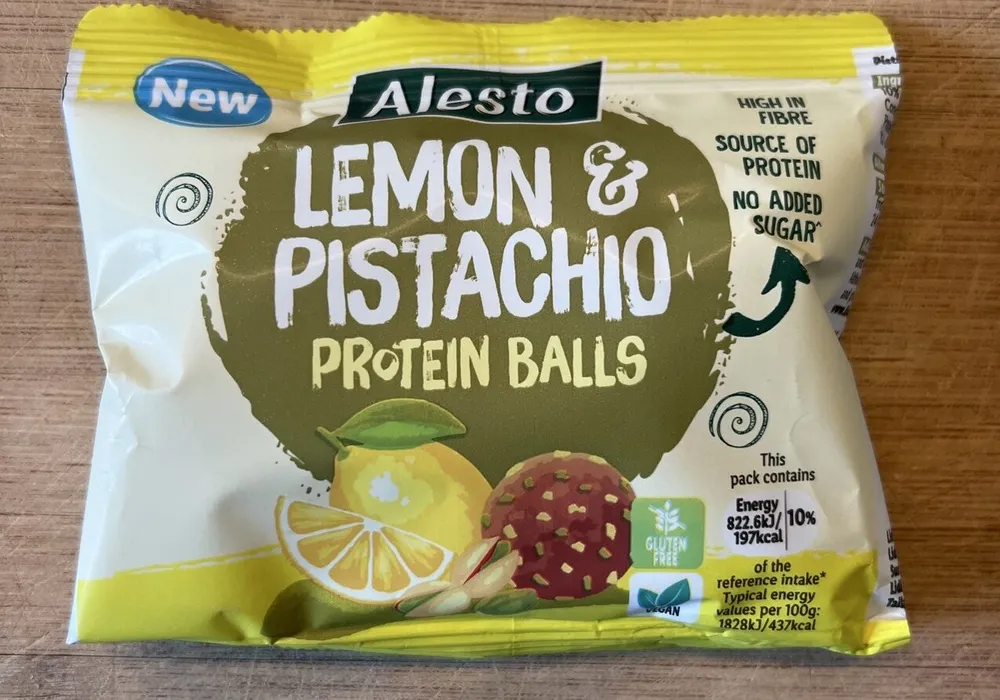 LEMON & PISTACHIO PROTEIN BALLS