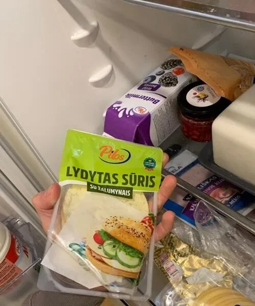 Lydytas suris su zalumynais