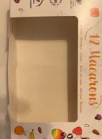 12 macarons