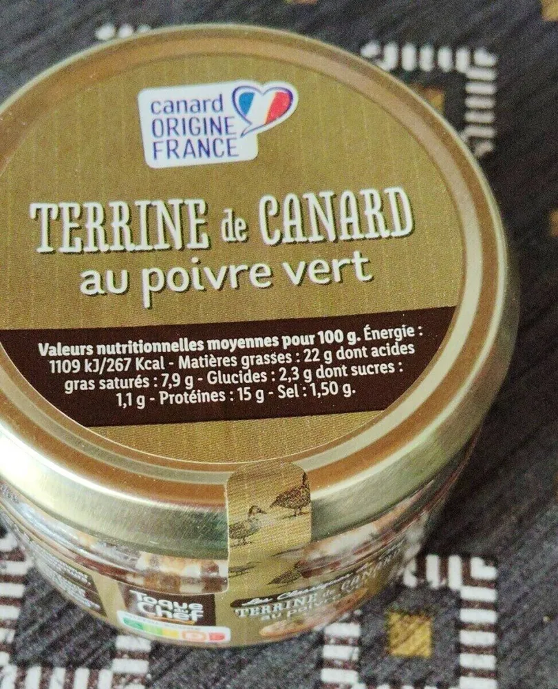 Terrine de canard au poivre vert