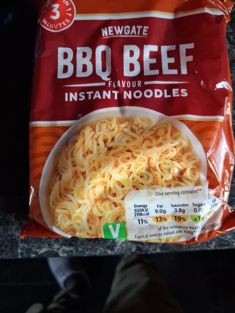 READY 3 MINUTES NEWGATE BBQ BEEF FLAVOUR INSTANT N