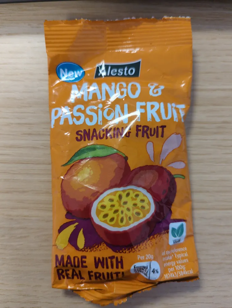 Mango & Passion fruit snacking fruit