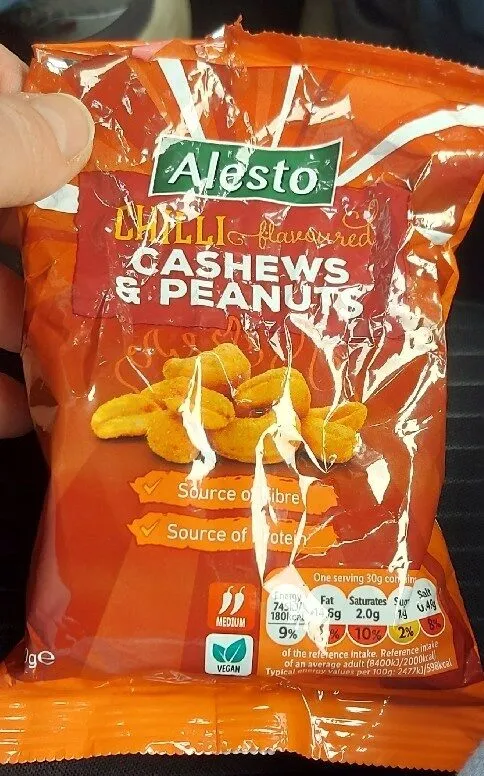 Chilli Flavoured Cashews And Peanuts