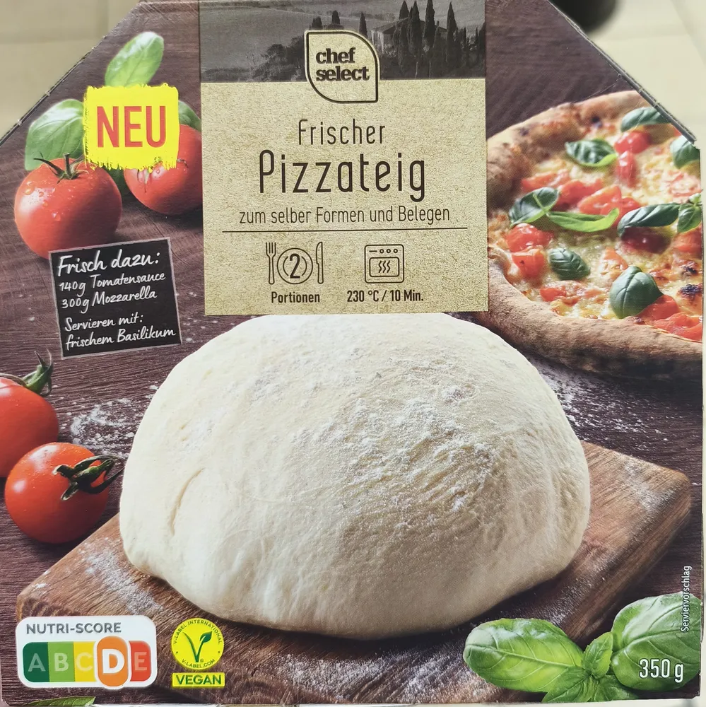 Frischer Pizzateig