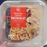 Hänchen-Samurai Pastasalat
