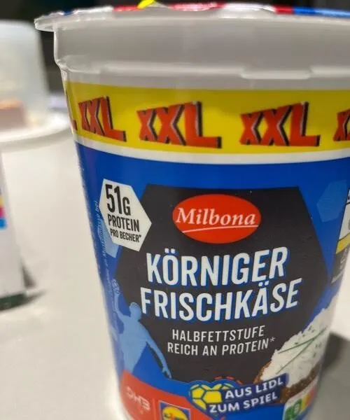 Körniger Frischkäse
