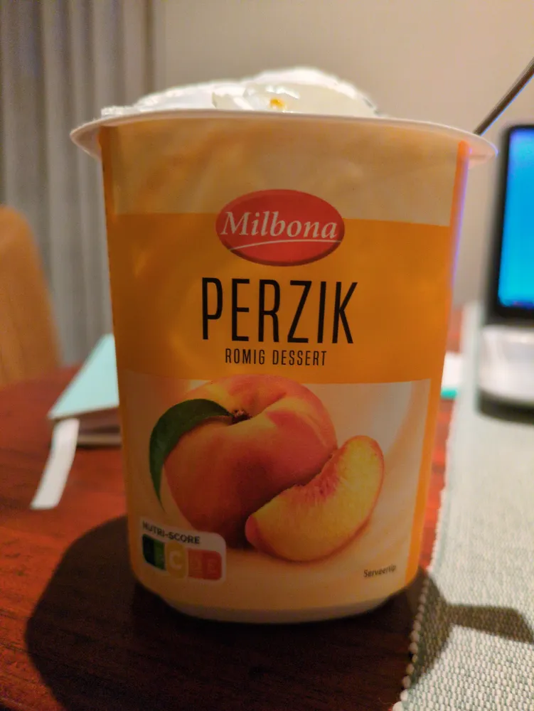 Perzik romig dessert