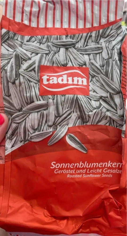 Roasted sunflower seeds