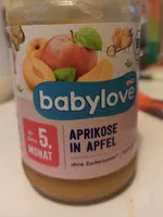 Aprikose im Apfel