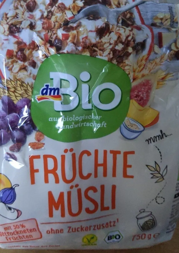 Früchte Müsli
