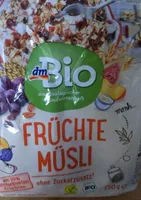 Früchte Müsli