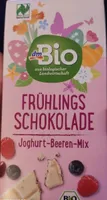 Frühlings-Schokolade Joghurt-Beeren-Mix